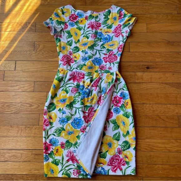 Vintage Dresses & Skirts - Adrienne Vittadini 90s Tropical floral mini dress